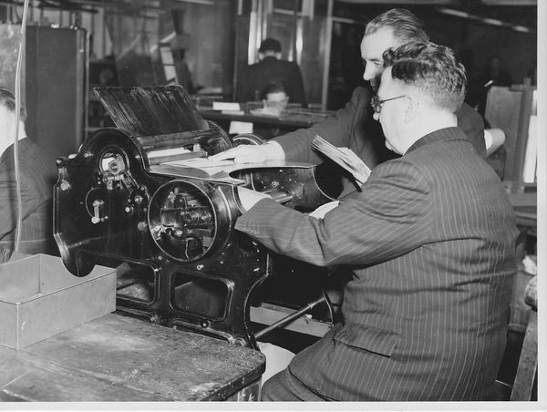 Issue copier operator